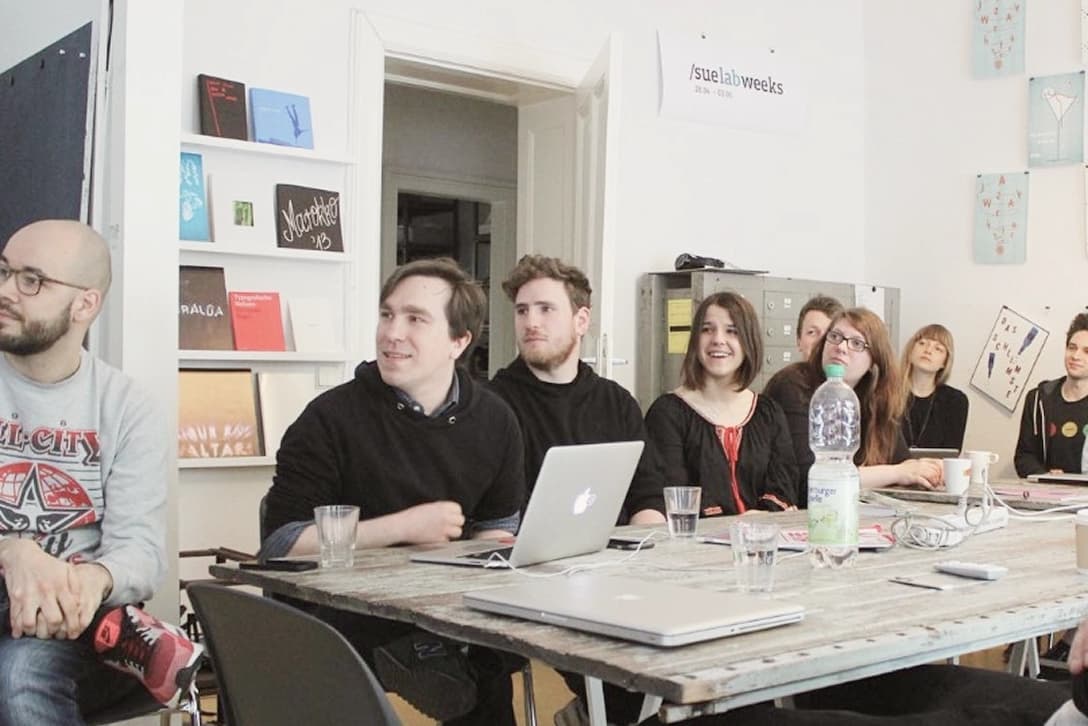 Workshop Aufnahme mit Teilnehmern im sehen und ernten Büro